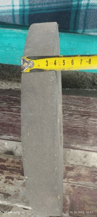 Наждачний круг новий