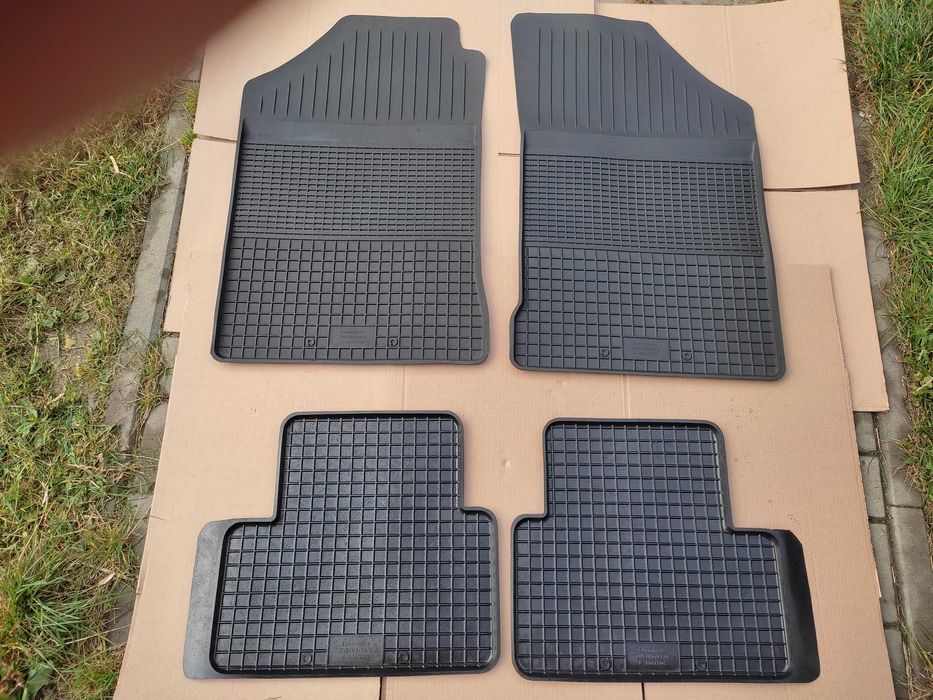 NOWE Dywaniki gumowe DAEWOO NEXIA 95r-2006r dopasowane korytka korytko