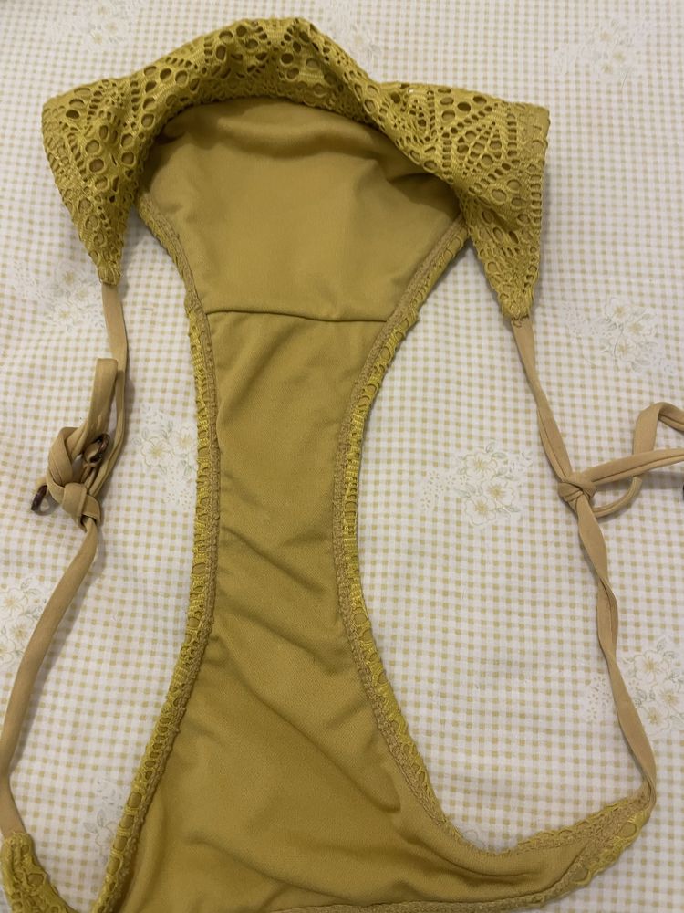 Cueca de biquini