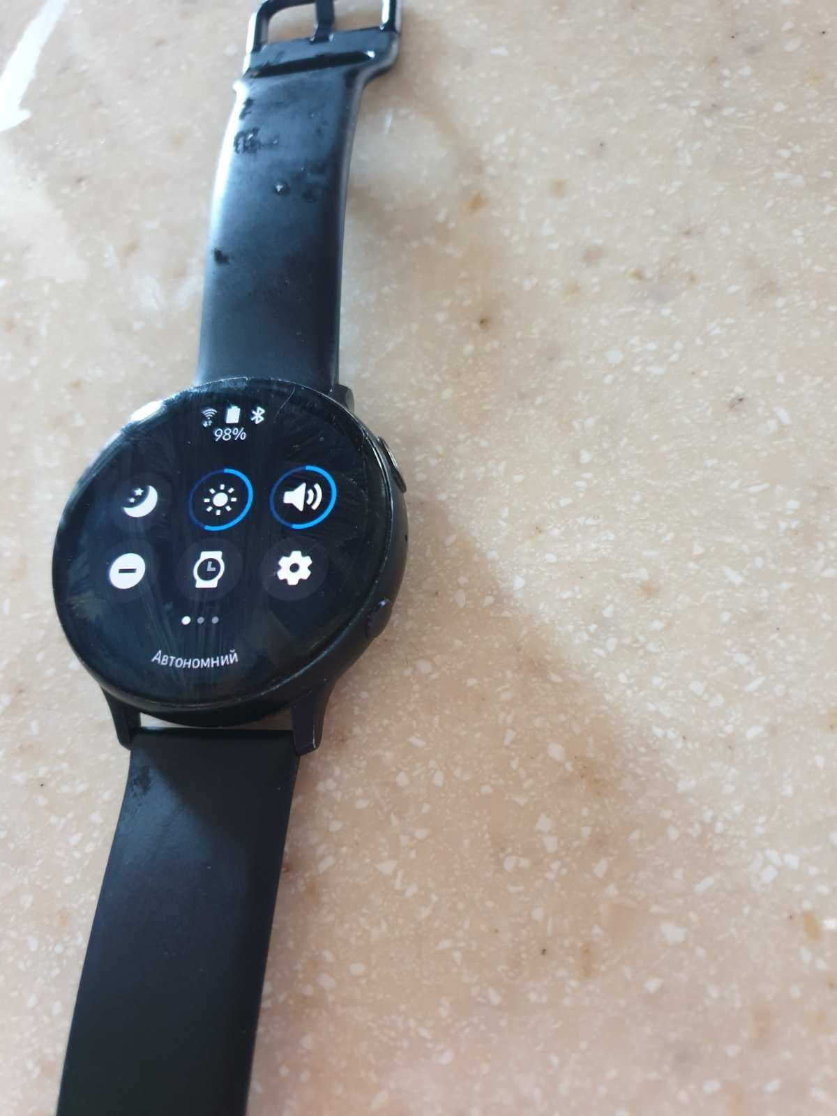 Годинник Samsung Galaxy Watch Active 2 сенсор частково