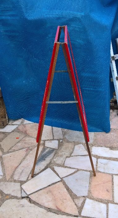 Placard em madeira para exterior