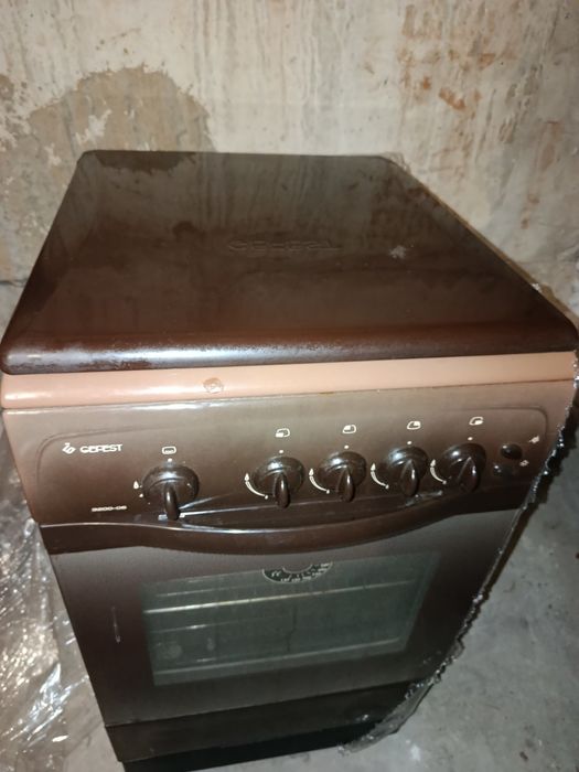 Продам газову плиту