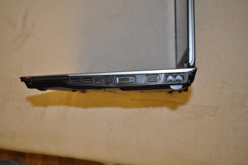 Laptop Asus FJ3R