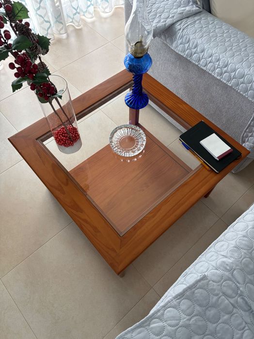 2 mesas apoio sala em pinho mel