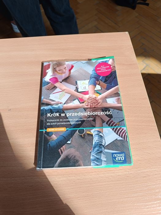 Książka Krok w przedsiębiorczość. Podręcznik do podstaw przedsiębiorcz