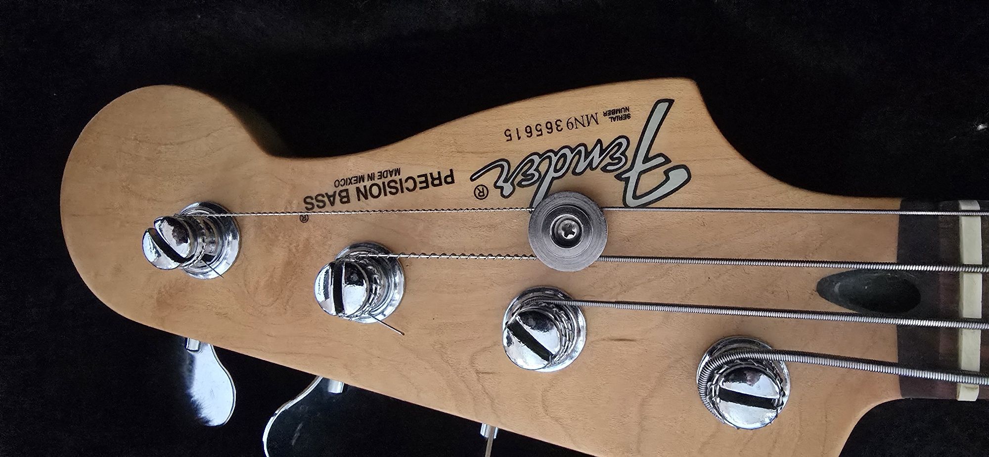 Gitara Basowa Fender
