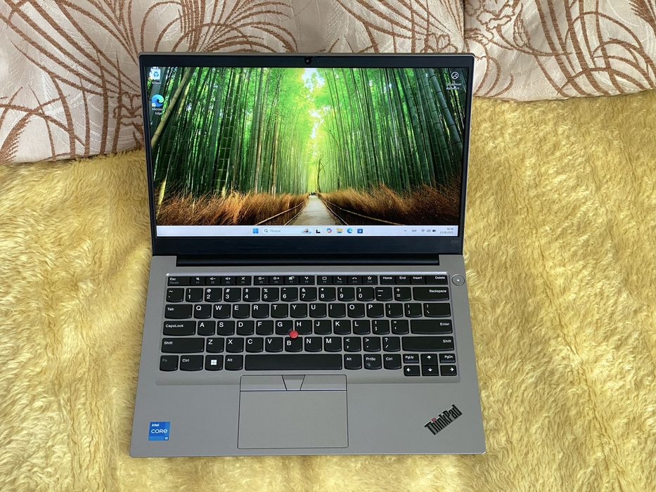 Lenovo ThinkPad E14 Gen4 i5-1235U