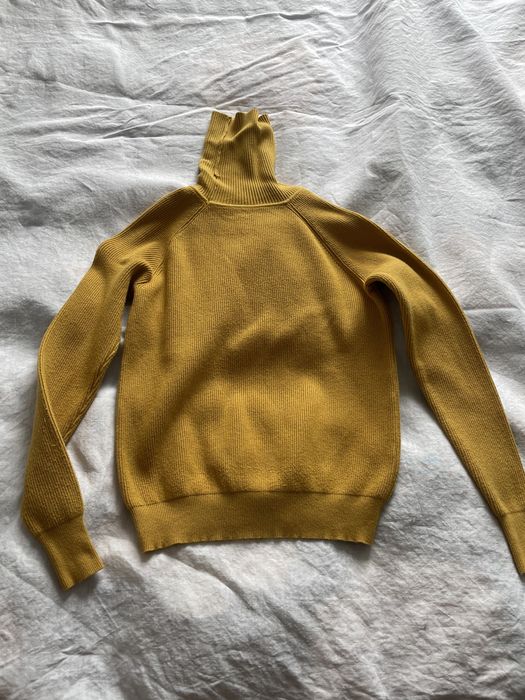 Светр гольф розмір S жіночий