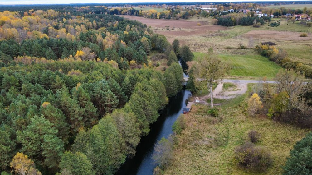 Nad jeziorem – idealna pod domki letniskowe lub inwestycję turystyczną