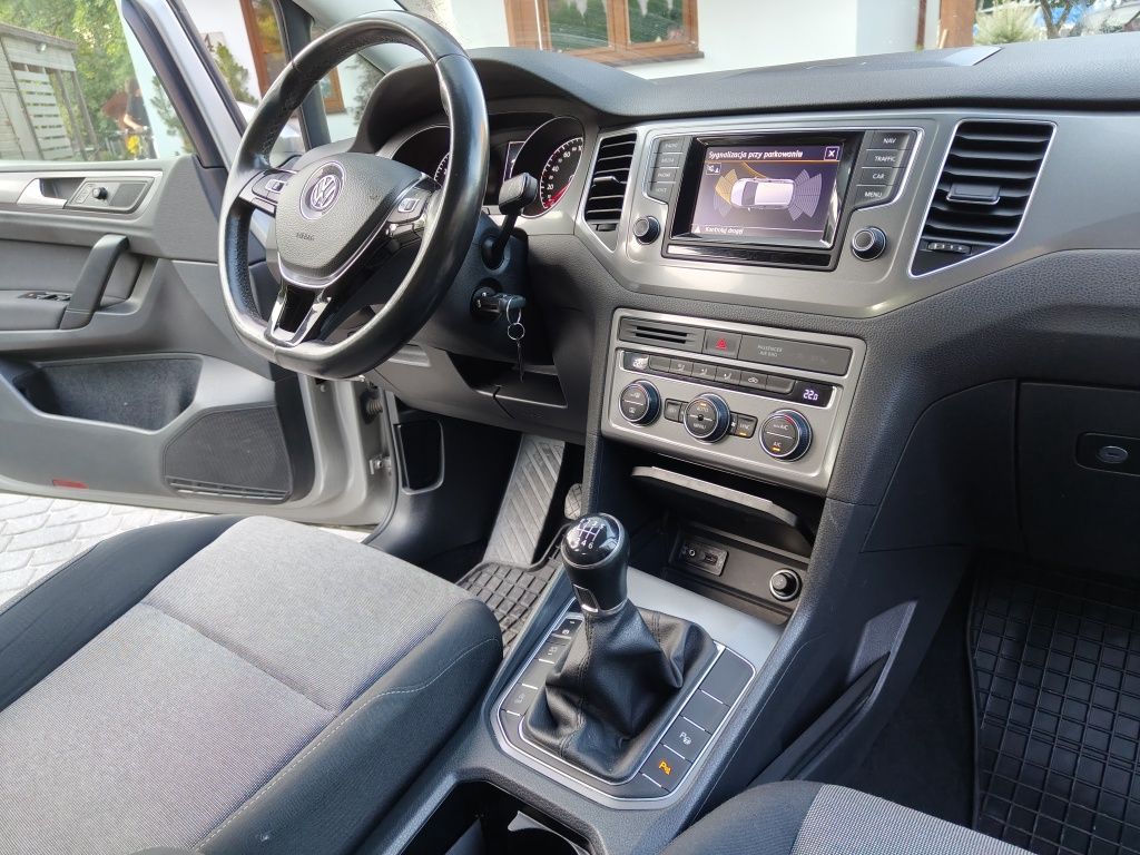Volkswagen Golf VII Sportsvan 1.2 TSI Trendline BlueMotion 2015r TUV