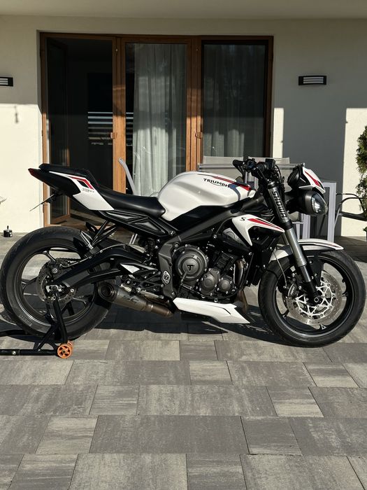 Triumph street triple 660s A2