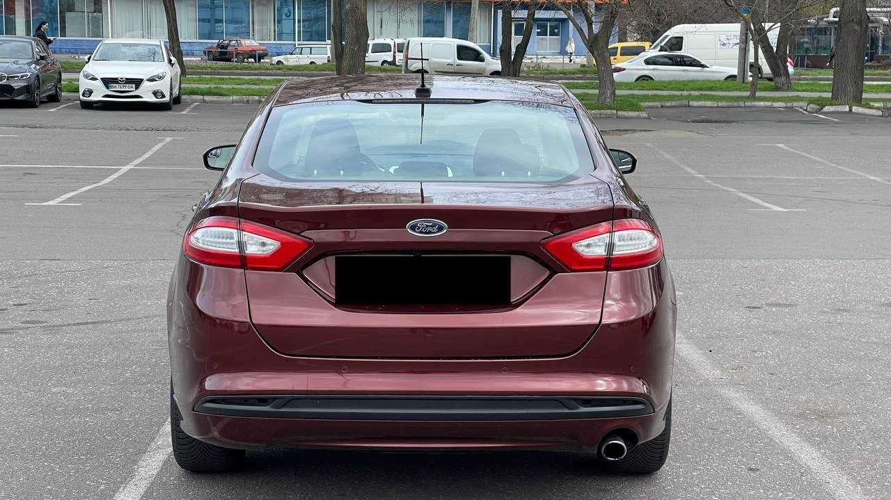 Ford Fusion 2016 2.5 маленький пробег