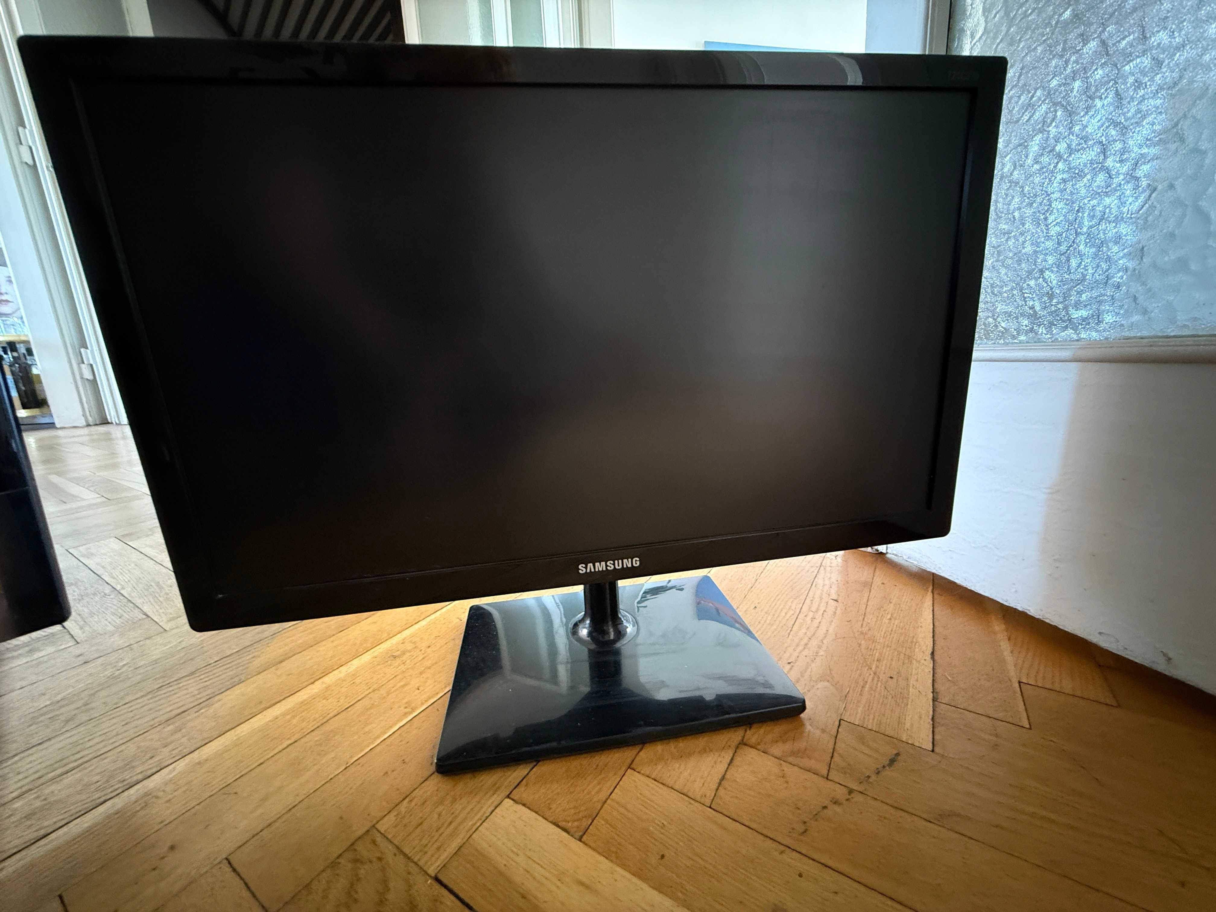 monitor  samsung lt 24tc370 ew/en 2 sztuki