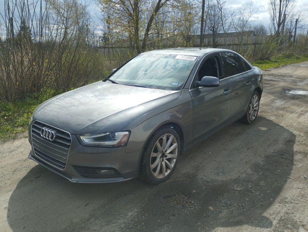 Розборка разборка ауді Ауди а4б8 audi a4b8 usa мотор CAE колір LX7R