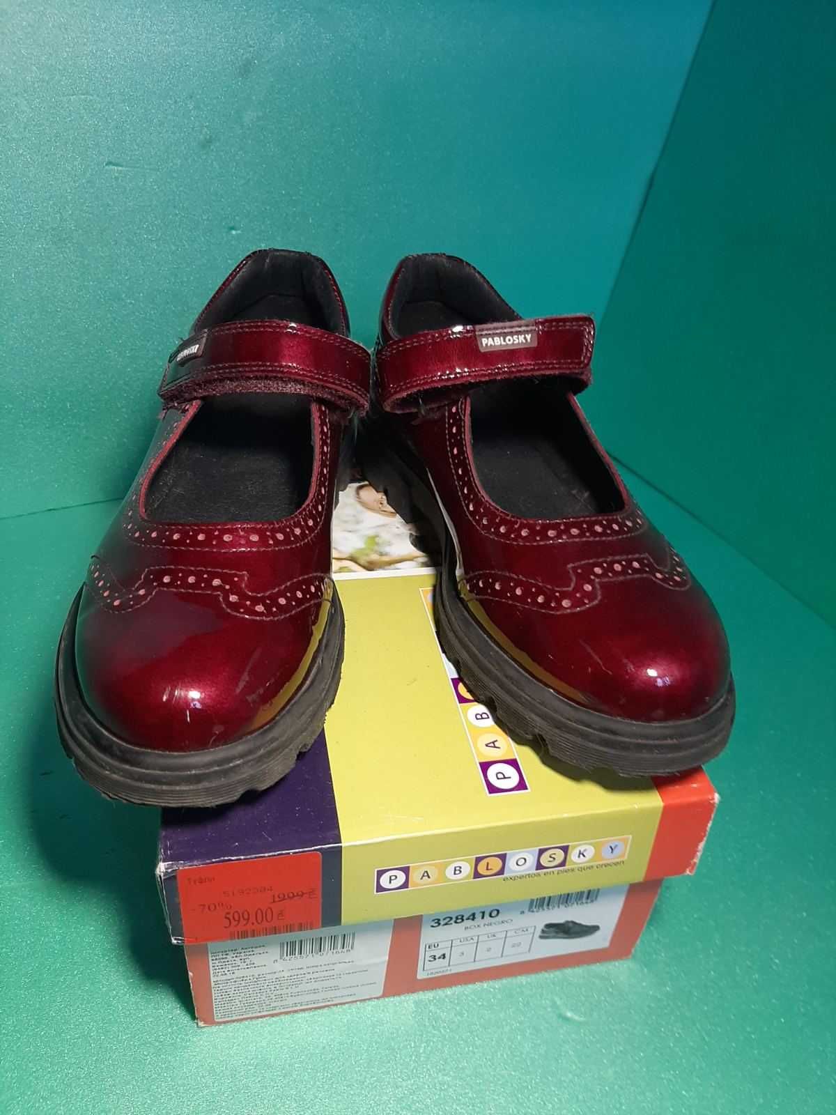 Продам детские школьные туфли