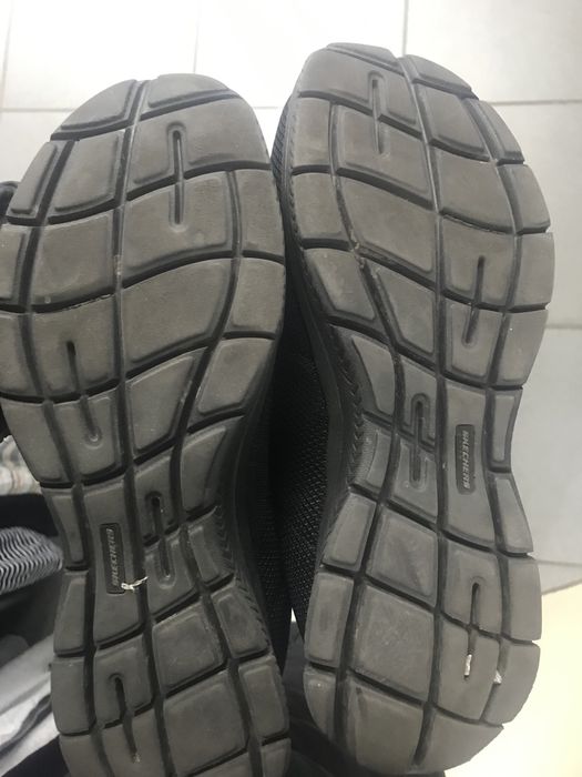 Кросівки Skechers розмір 39