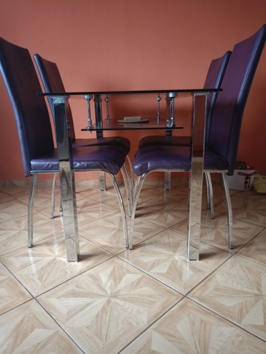 Stół szklany do jadalni kuchni