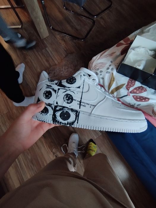 Nike Supreme X Air Force 1 Low "Eyes"