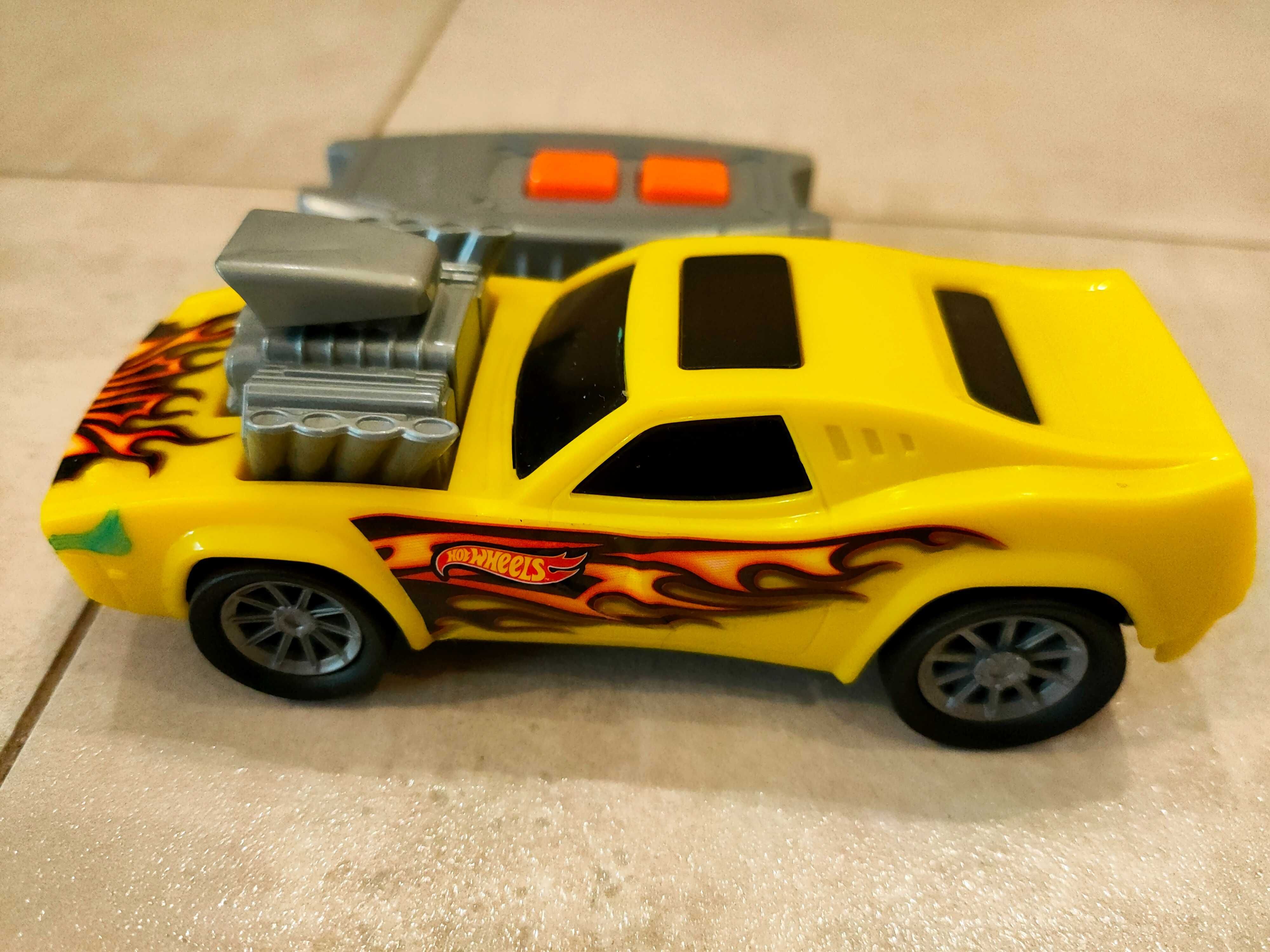 samochód na baterie Hot Wheels