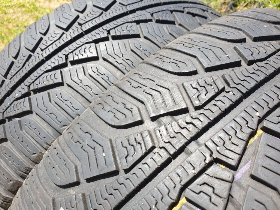 Komplet opon zimowych Uniroyal 206/60 r16