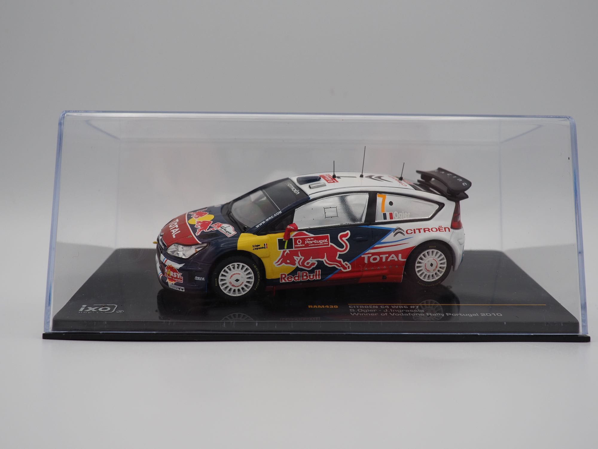 Citroen C4 WRC - S. Ogier Vencedor Rally de Portugal 2010 Ixo 1/43