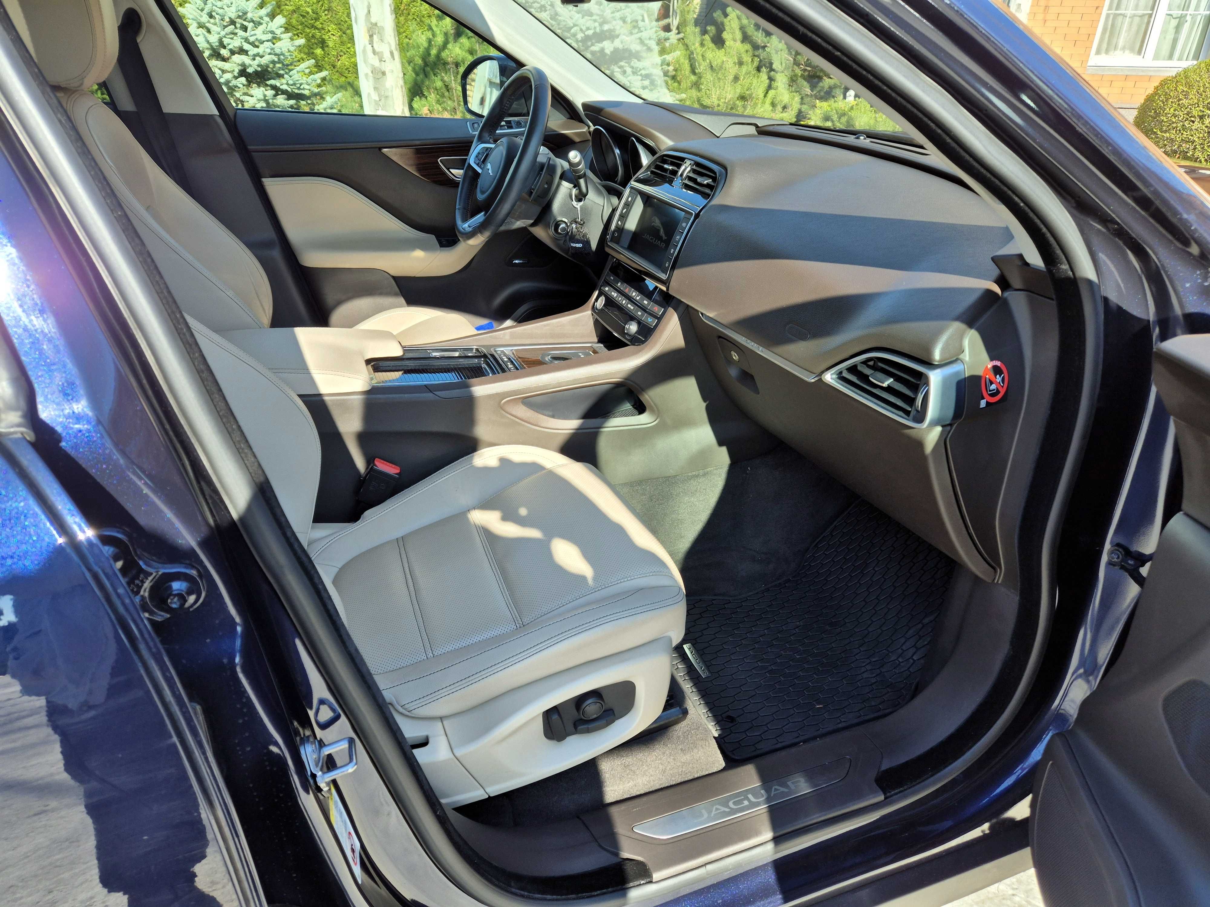 Продам авто Jaguar F-Pace 2018 Prestige