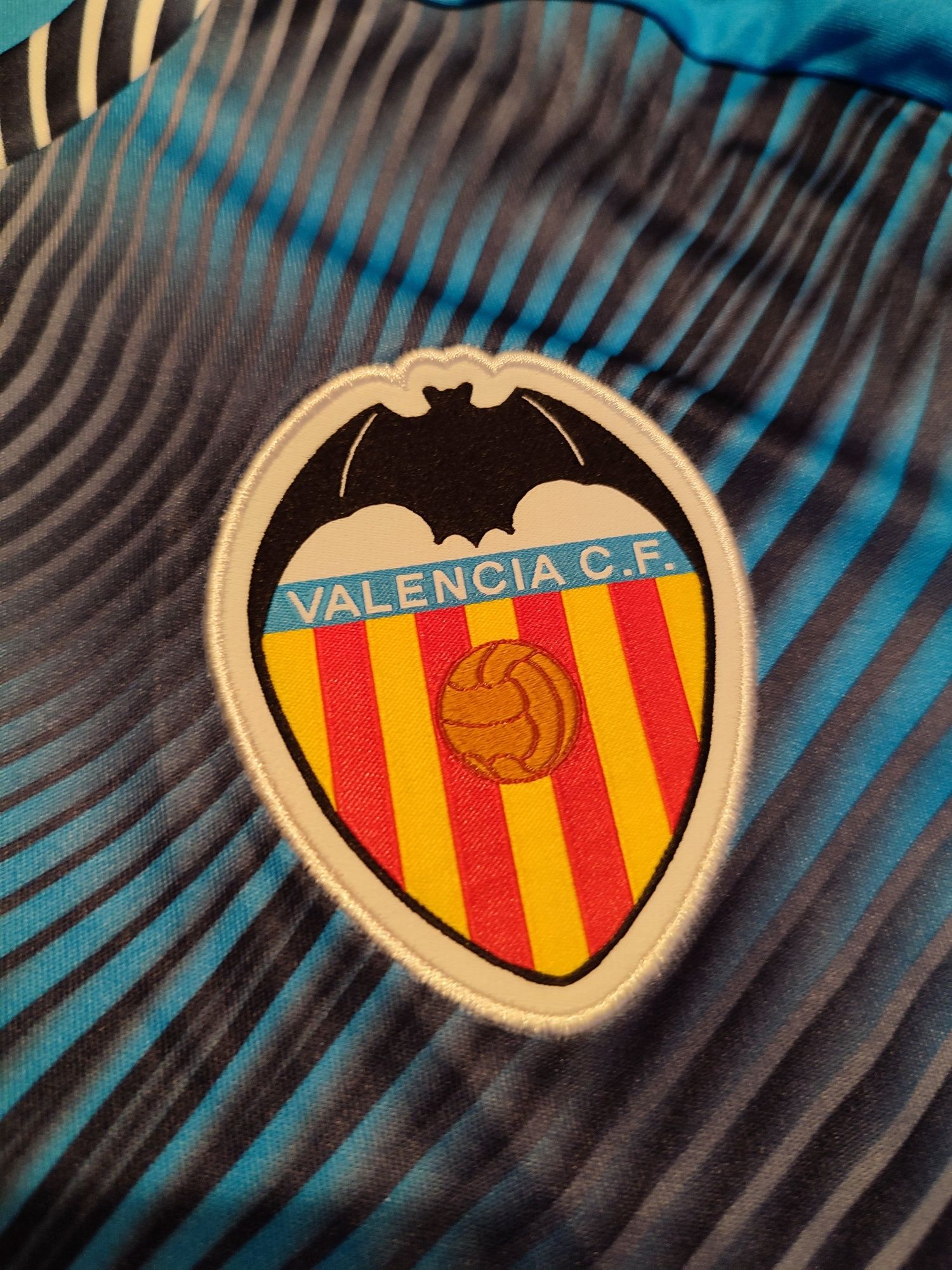 Nowa z metką koszulka piłkarska, Puma, rozmiar M, Valencia C.F.
