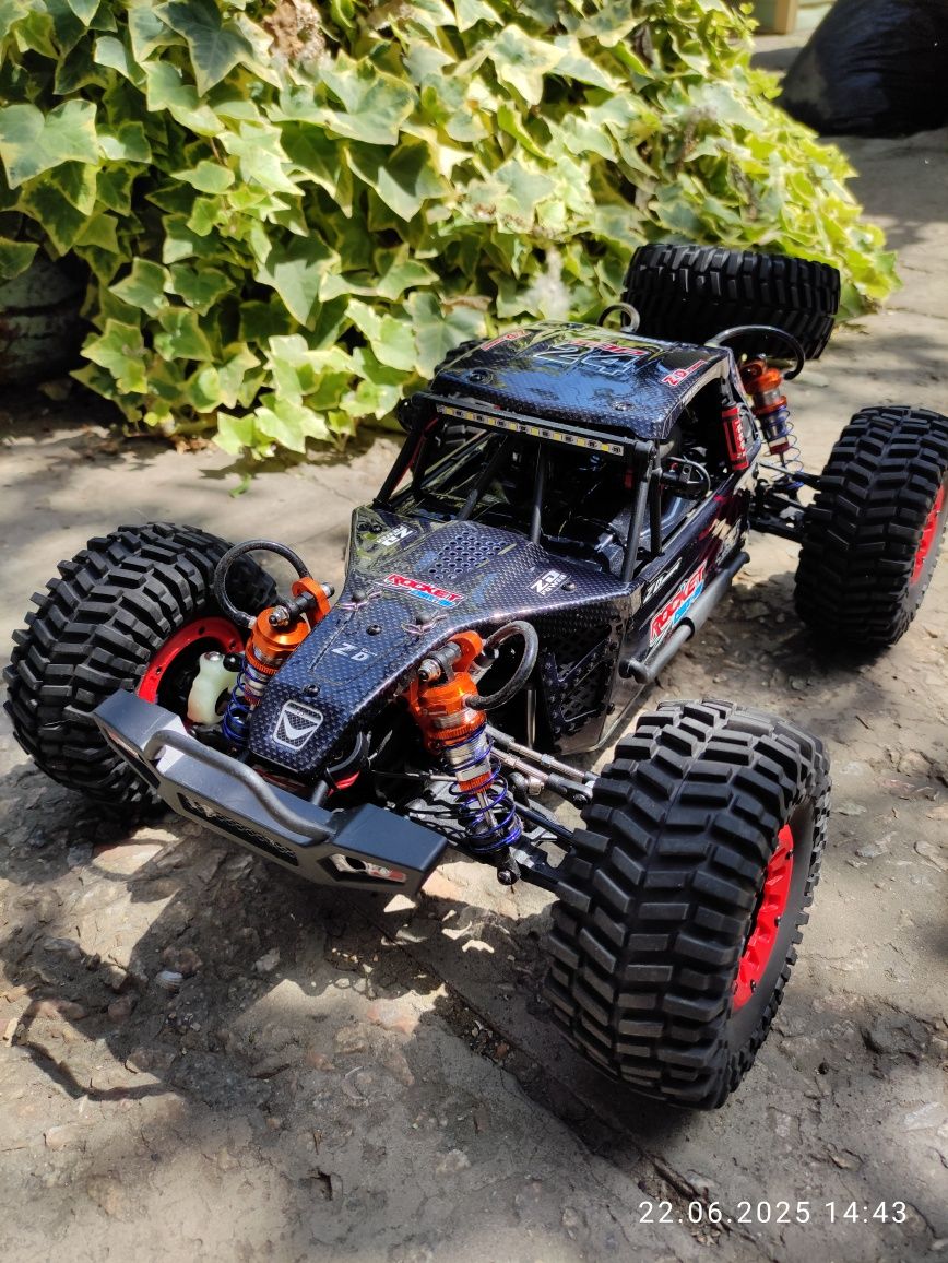 RC model. ZD Racing DBX 10. 1/10 Brushless 4WD RTR. На радиоуправлении