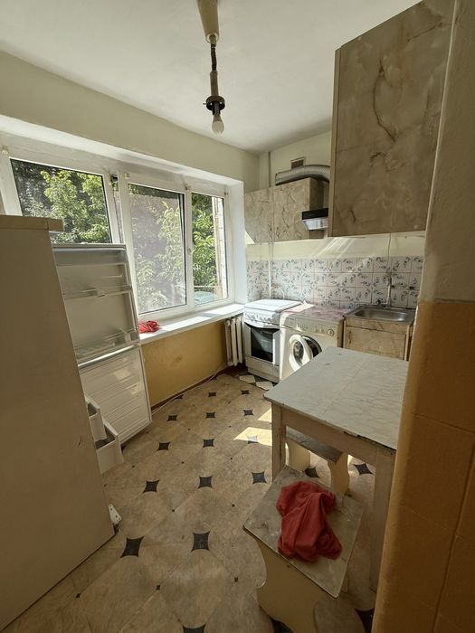 Терміново продається 2 км спец. проект р-н Автовокзалу.Ключі!