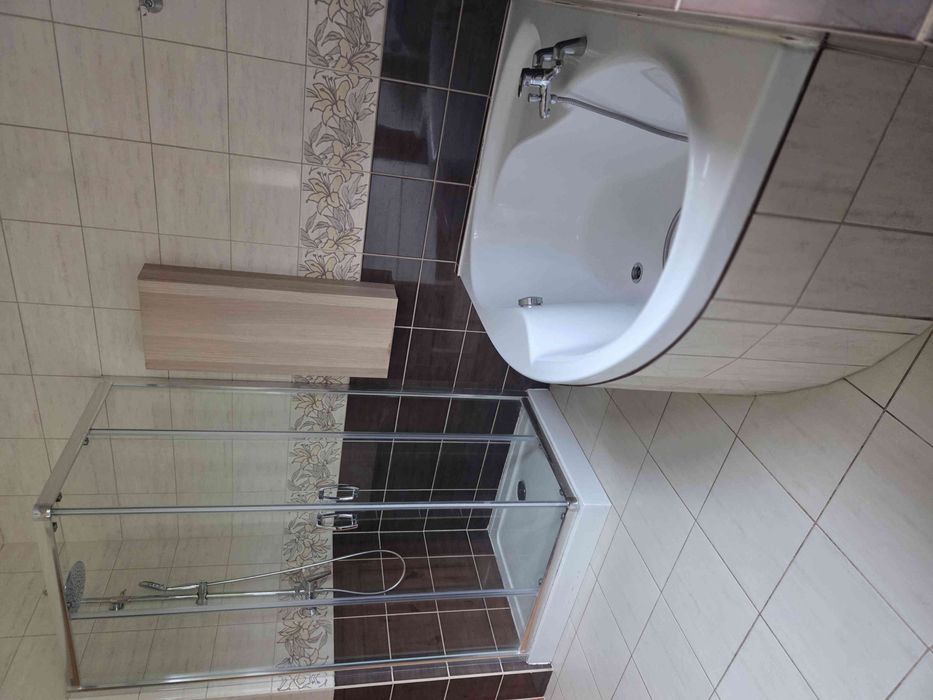 Wynajmę duży dom przy lesie