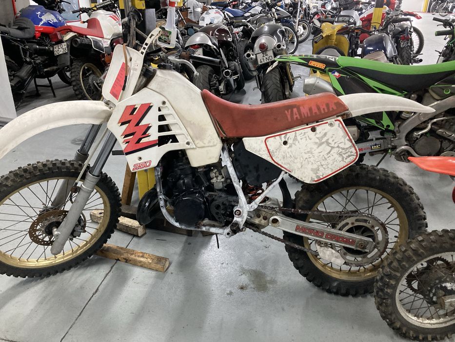 Yamaha YZ 250 para peças