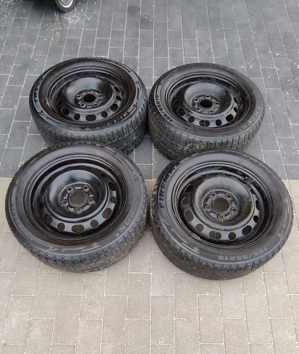 Koła z oponami zimowymi Firemax 195/55R15
