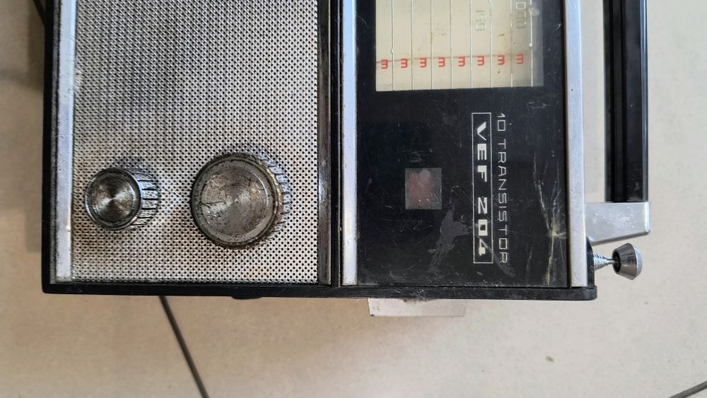 Радянське радіо VEF 204