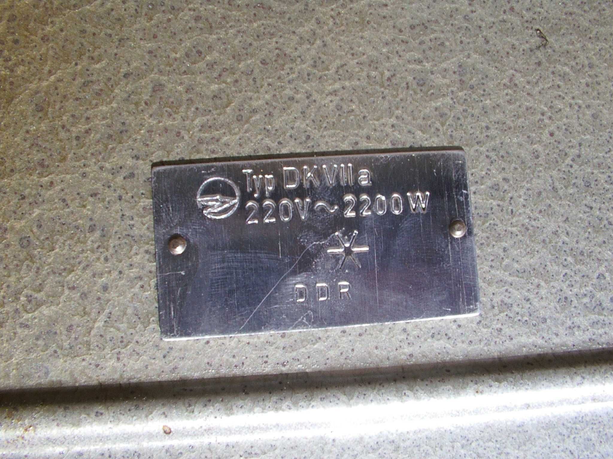 Stara kuchenka elektryczna PRL