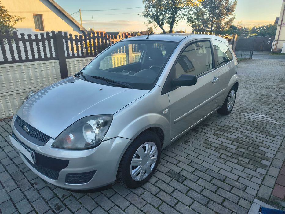 Ford Fiesta 1.3 Bezyna