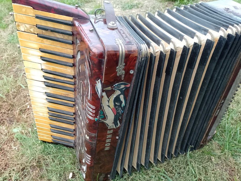 Akordeon Hohner 120 basów 4 chory