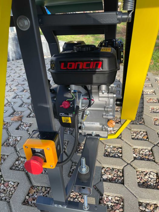 Rębak spalinowy  do gałęzi