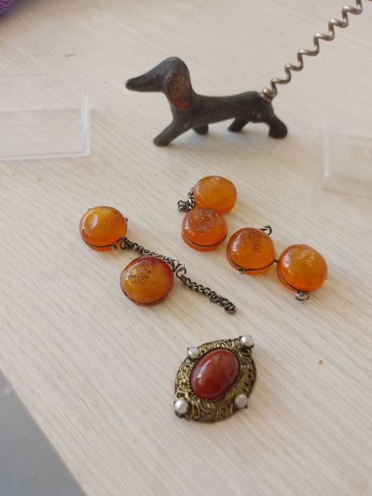 Браслет з бурштином