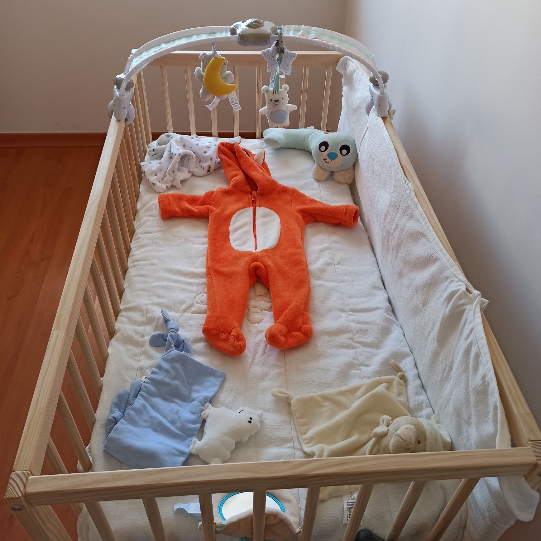 Cama/berço com colchão