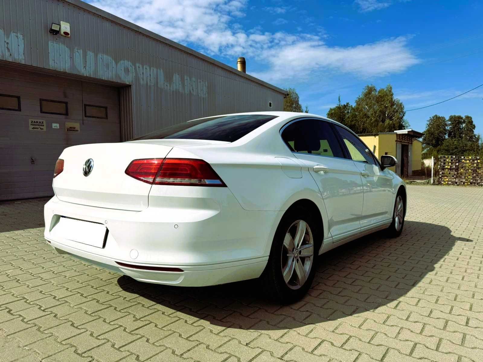 Wynajem Wypożyczalnia Samochodów Osobowych VV Passat DSG Benzyna