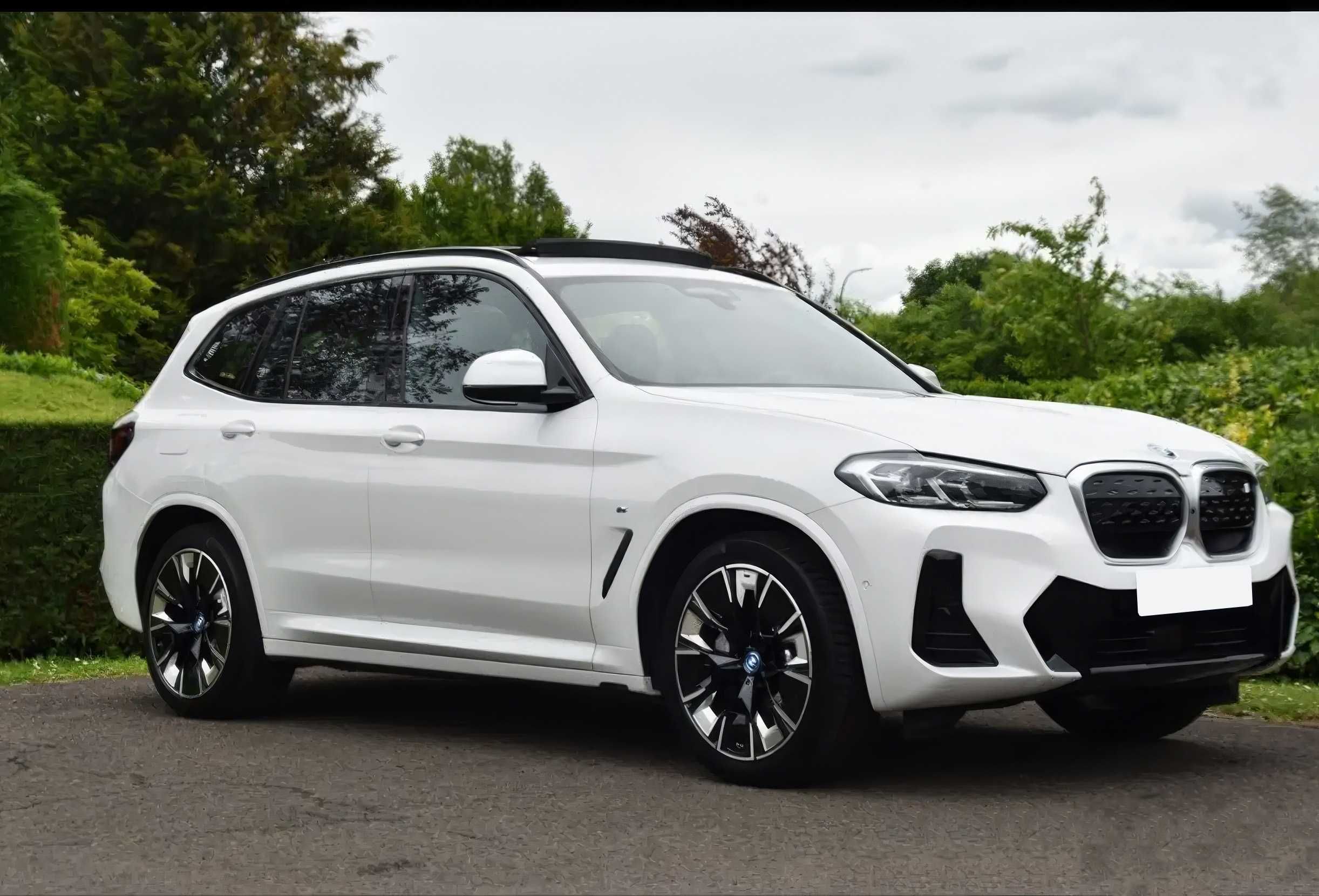 2024 BMW          iX3