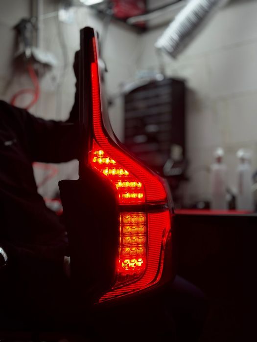 Konwersja przeróbka lamp USA – Volvo XC90