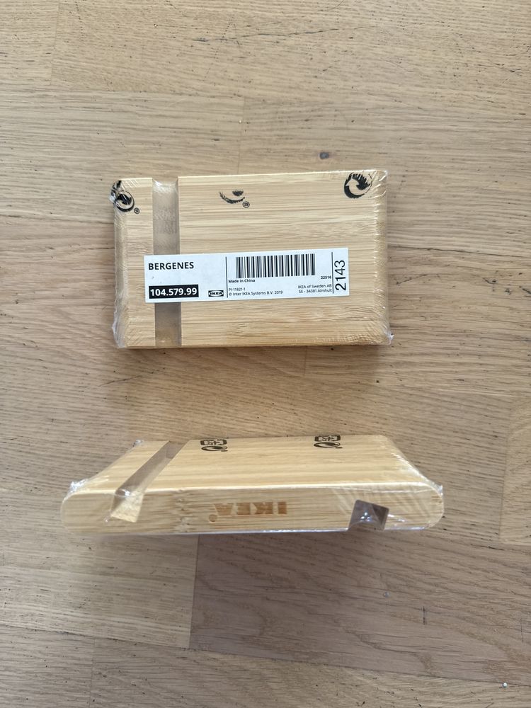 Nowy uchwyt BERGENES ikea x2