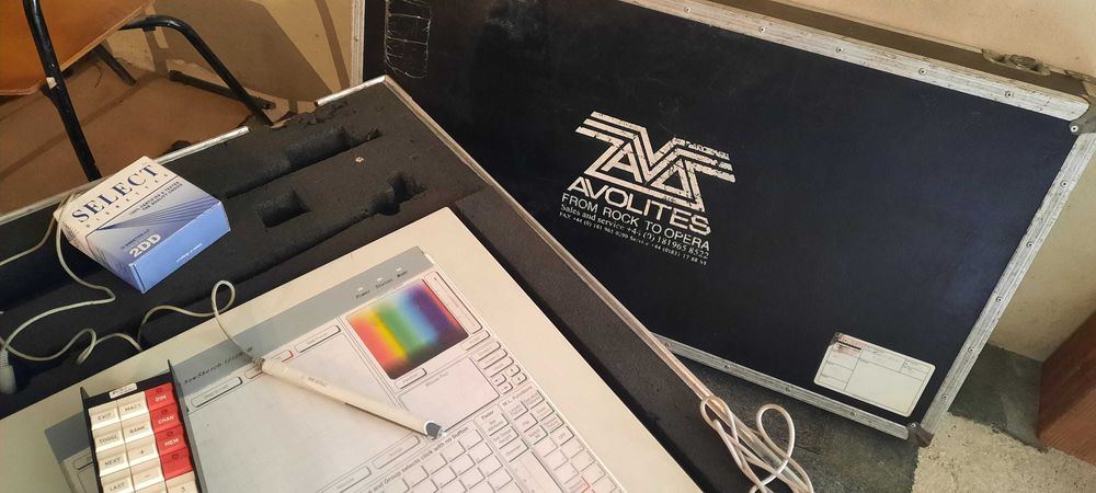 Avolites Pearl 2000 Rolacue - Mesa Profissional Original Avolites