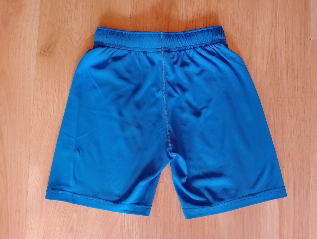 H&M krótie spodenki sportowe treningowe r. 134-140 cm