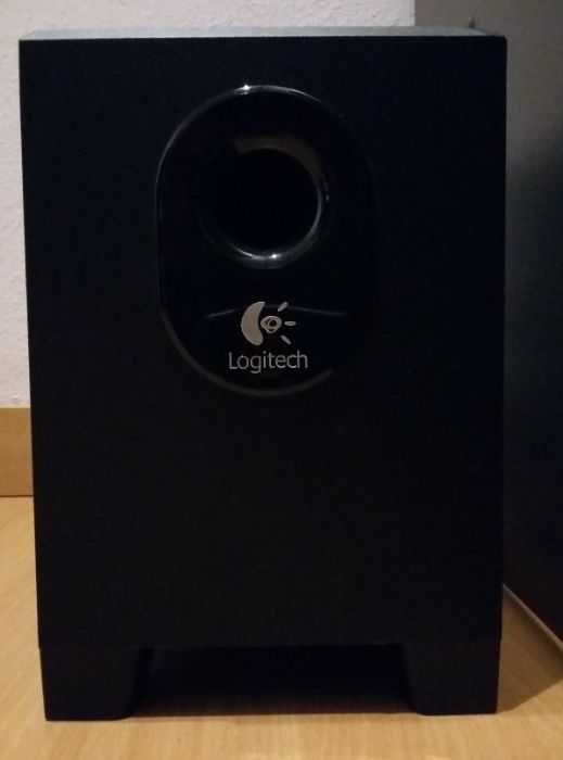 Colunas de som Logitech X-210