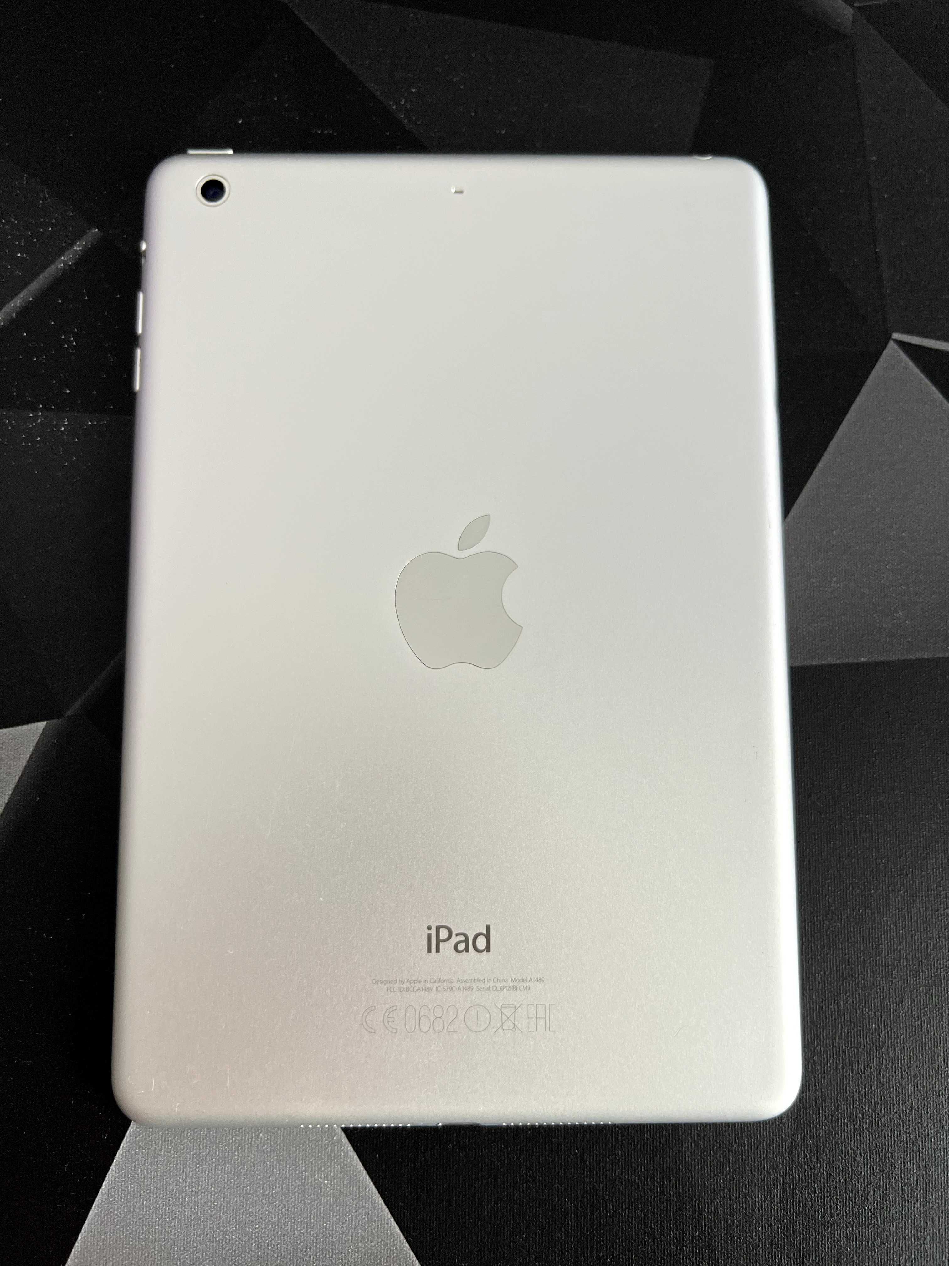 Apple iPad Mini 2 32 GB Wi-Fi – Space Gray (Model A1489)