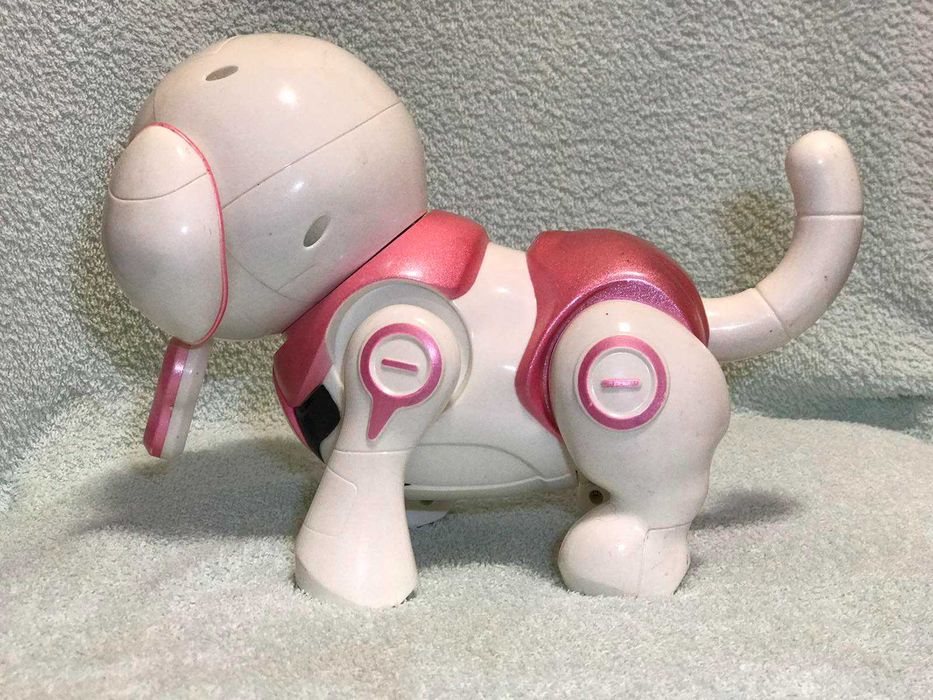 Інтерактивна робот-собака