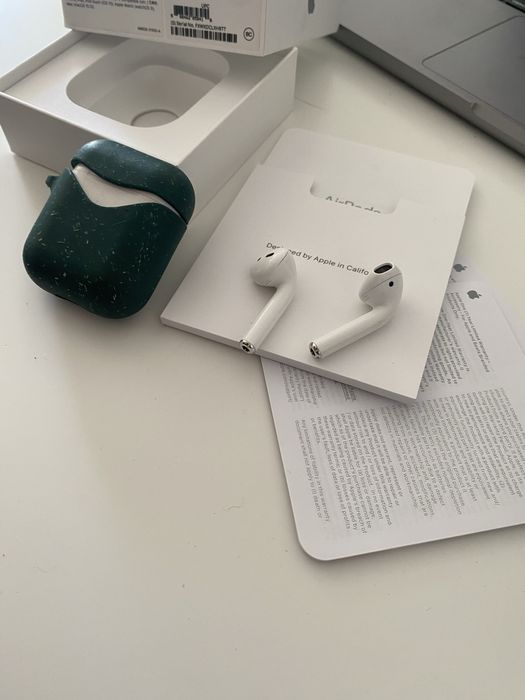 Apple AirPods (uszkodzone) + PELA case