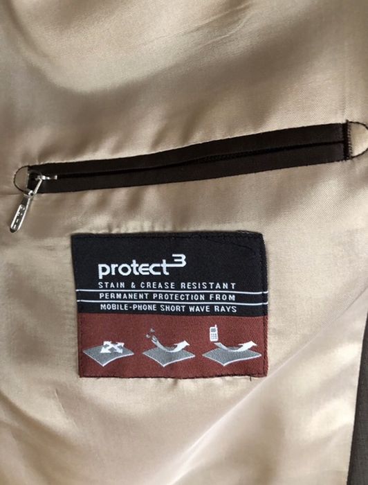 Brązowa marynarka firmy Digel.